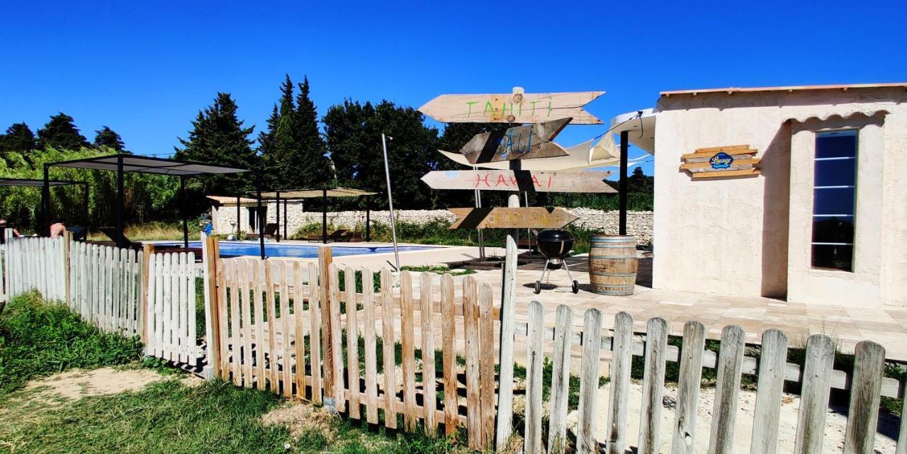 Apartament Superbe Chambre Avec Terrasse, Parking Prive, Jardin, Calme, Climatisation, 10 Mn Pont Du Gard #7 Rochefort-du-Gard Zewnętrze zdjęcie
